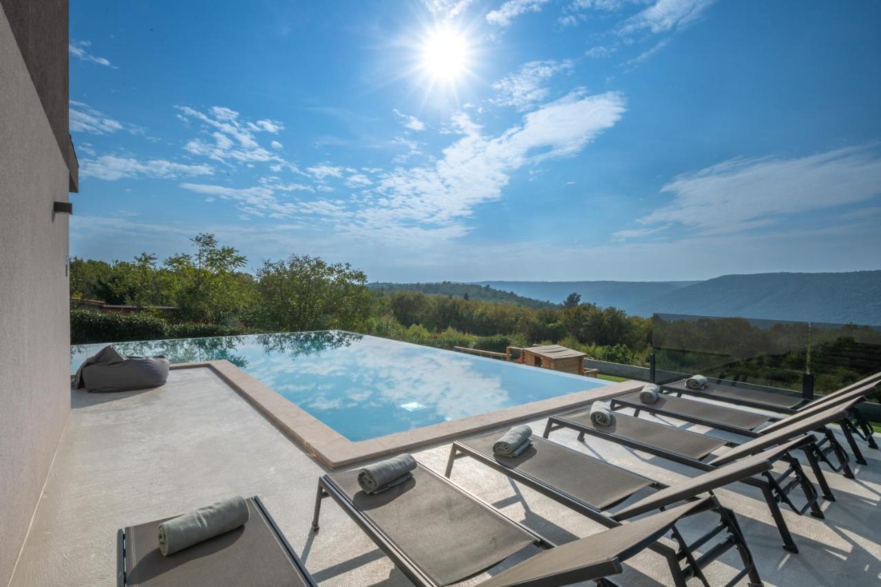 Villa Memory Raša 外观 照片